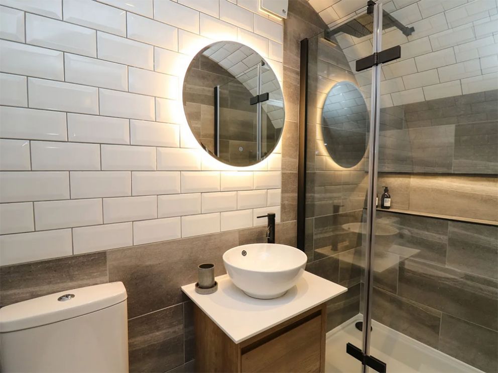 Llanfair Caereinion Hobbit Huts