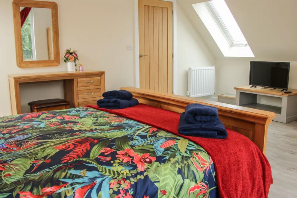 Holly Lodge Powys