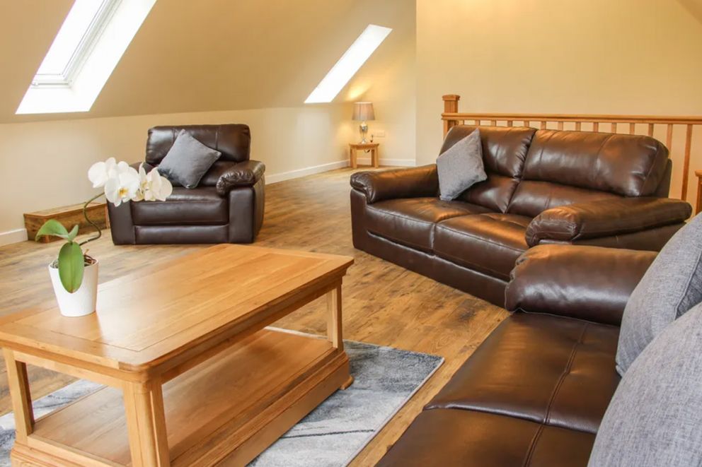 Holly Lodge Powys