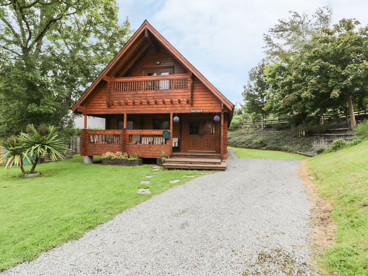 Maes Artro Lodges Llanbedr, Gwynedd Self Catering Holiday Lodges