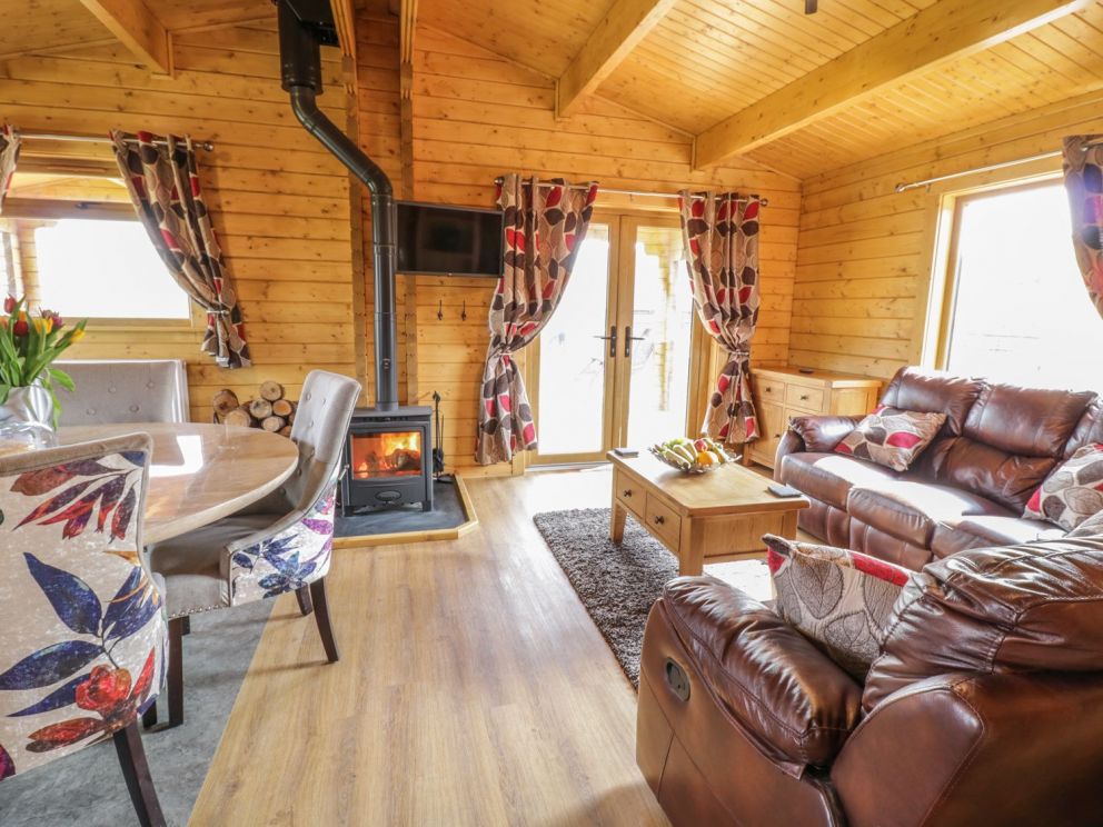 Manor Farm Lodges Powys