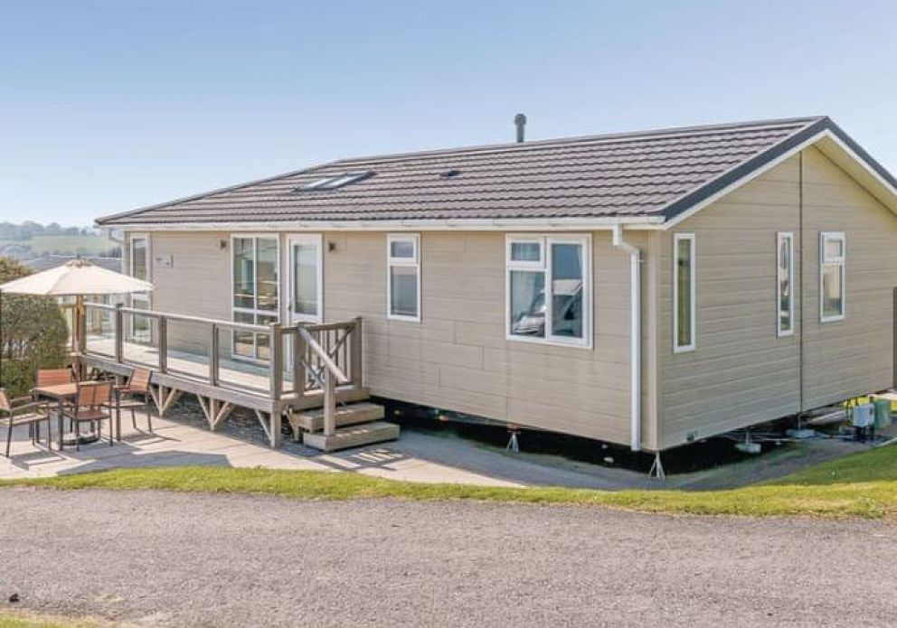 Meadow House Holiday Park Amroth, Pembrokeshire Self Catering