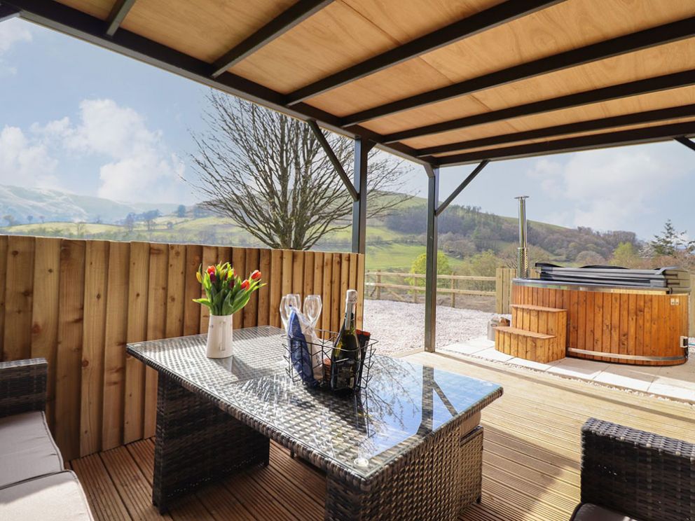 The Hobbit Huts in Wales with hot tub