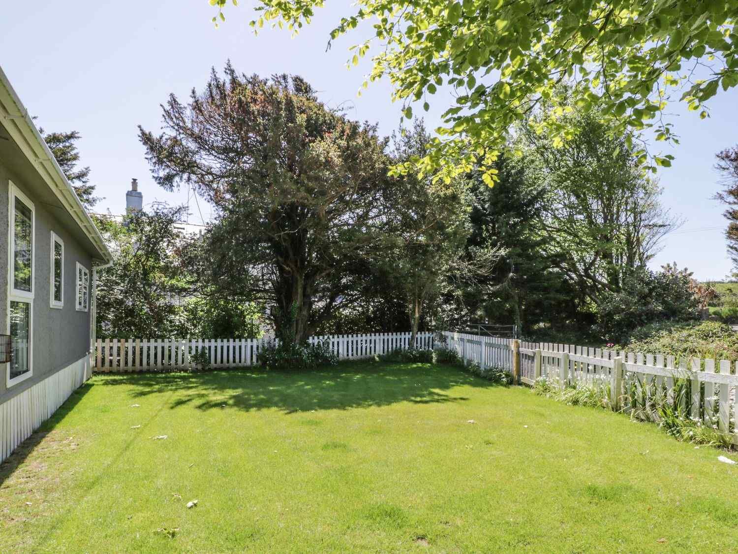 Orchard Lodge Pwllheli, Gwynedd Self Catering Holiday Lodges