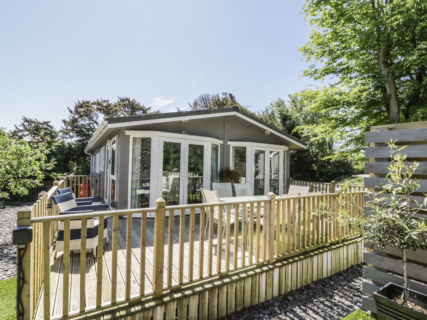 Orchard Lodge Pwllheli, Gwynedd Self Catering Holiday Lodges