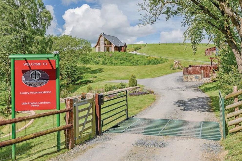 Slate House Lodges Powys