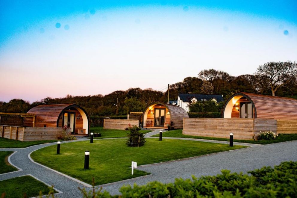 Tan Y Bryn Glamping, Conwy - glamping pods and huts with hot tub, wheelchair accessible, close to the beach