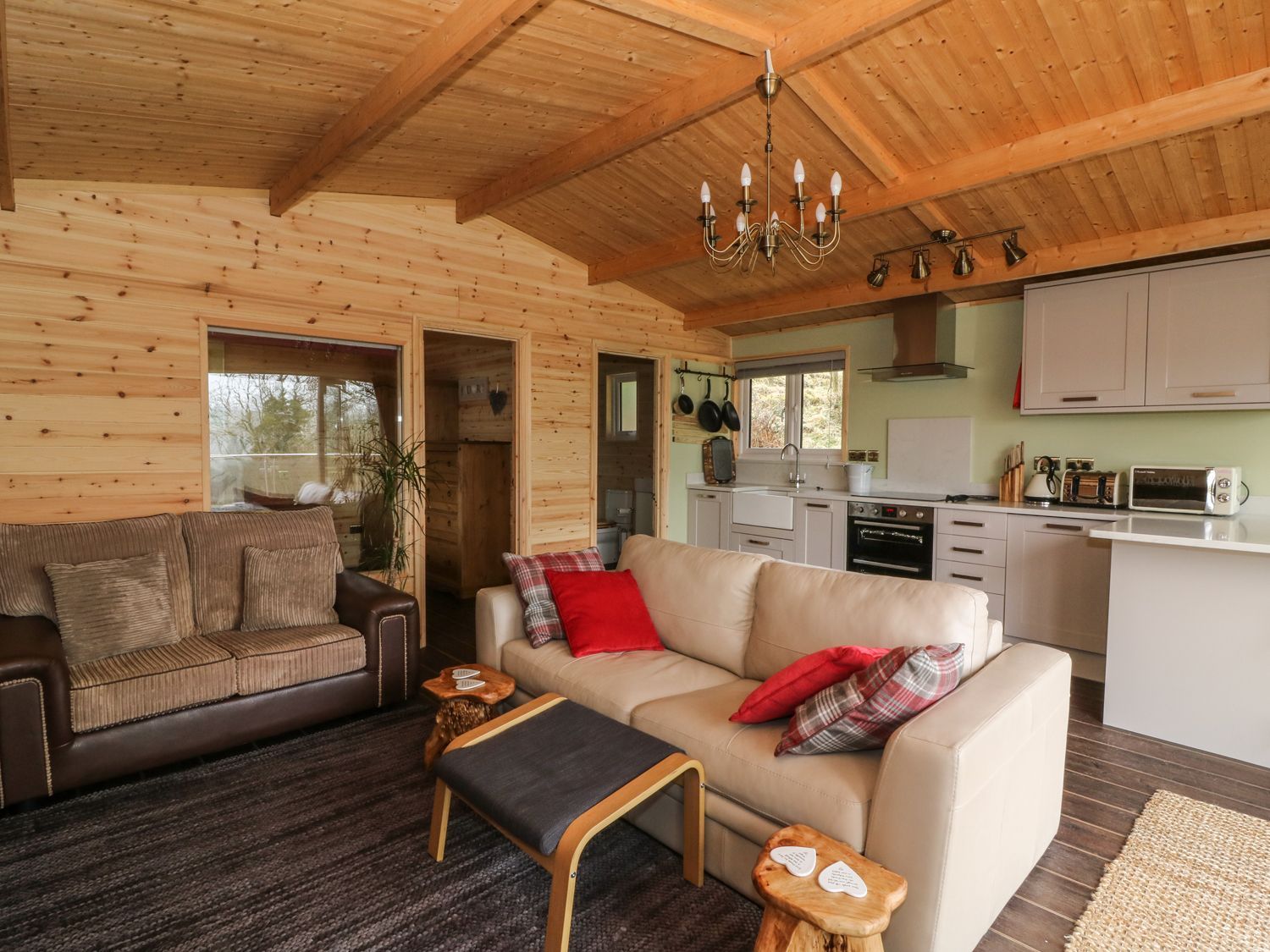 The Cabin Swansea, Pembrokeshire Self Catering Holiday Lodges