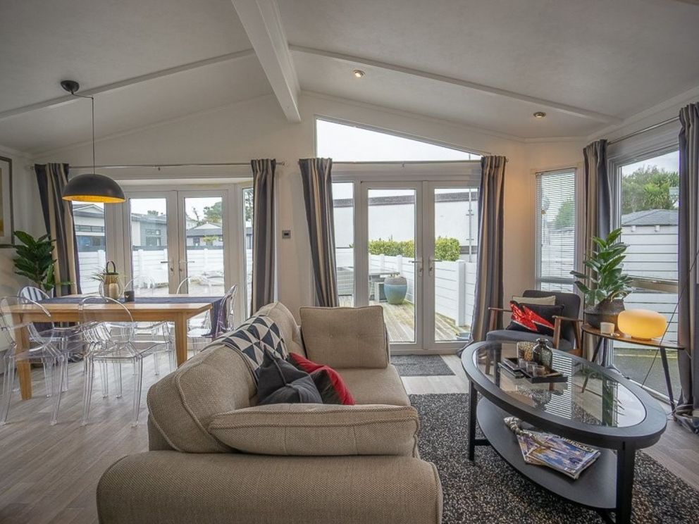 The Warren Holiday Park, Abersoch - for rent with sea views