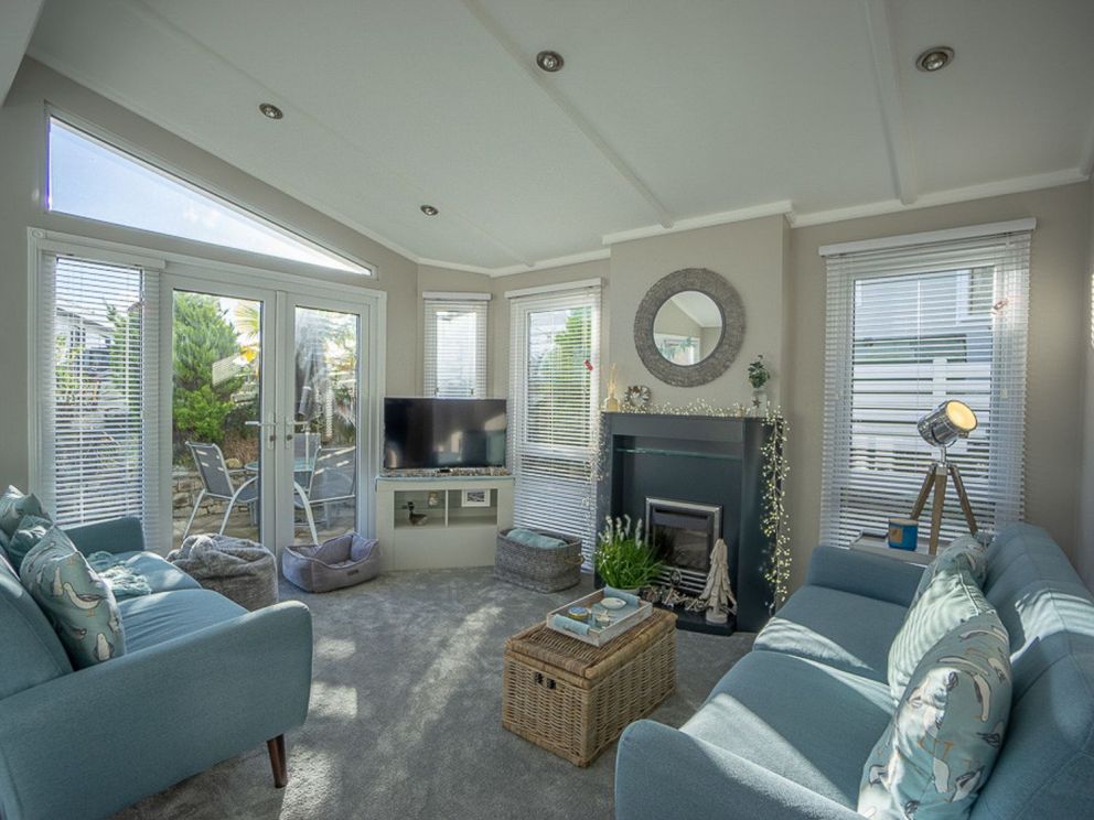 The Warren Holiday Park, Abersoch - for rent with sea views