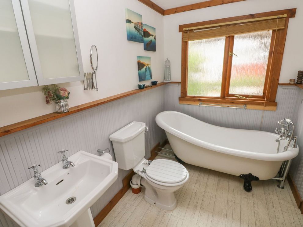 Timbertwig Lodge Pembrokeshire