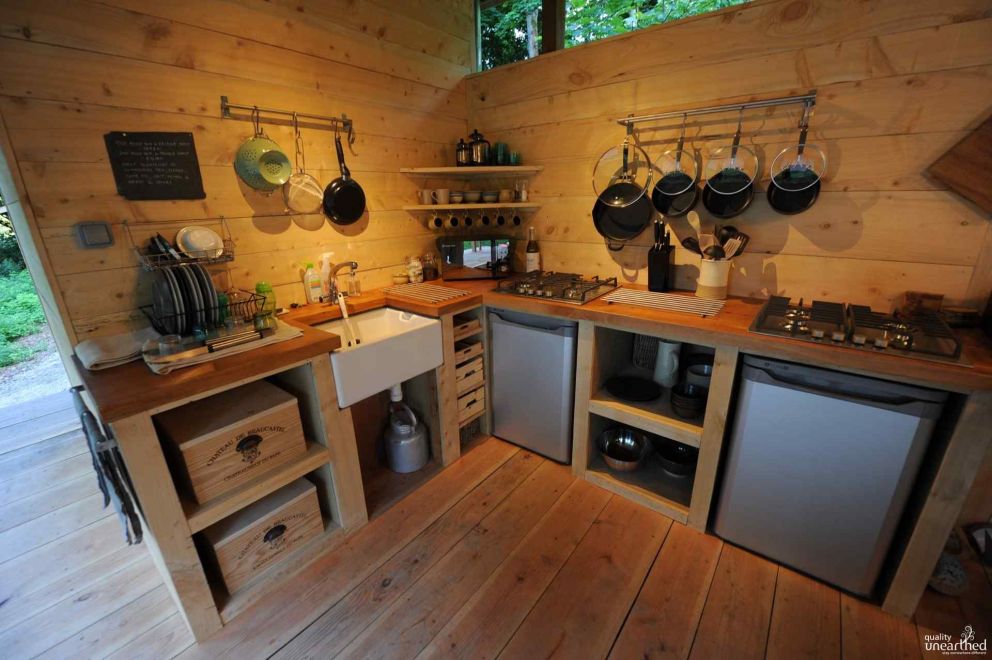 Treetop Cabin Redwood Valley Powys