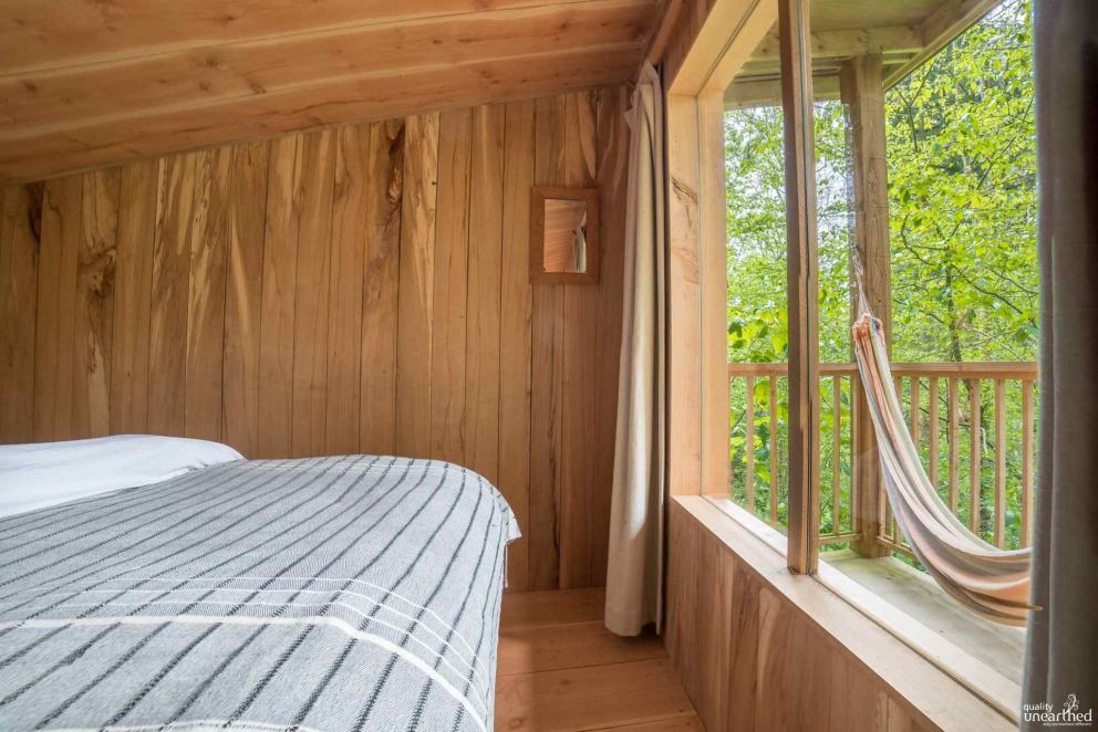 Treetop Cabin Redwood Valley Powys