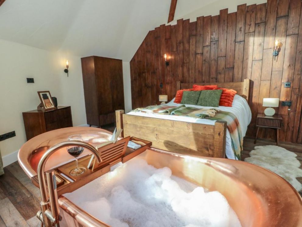 Ty Crwn - The Roundhouse, Mid Wales