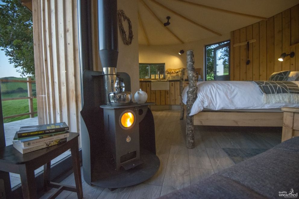 Tyr Onnen Treehouse Wales