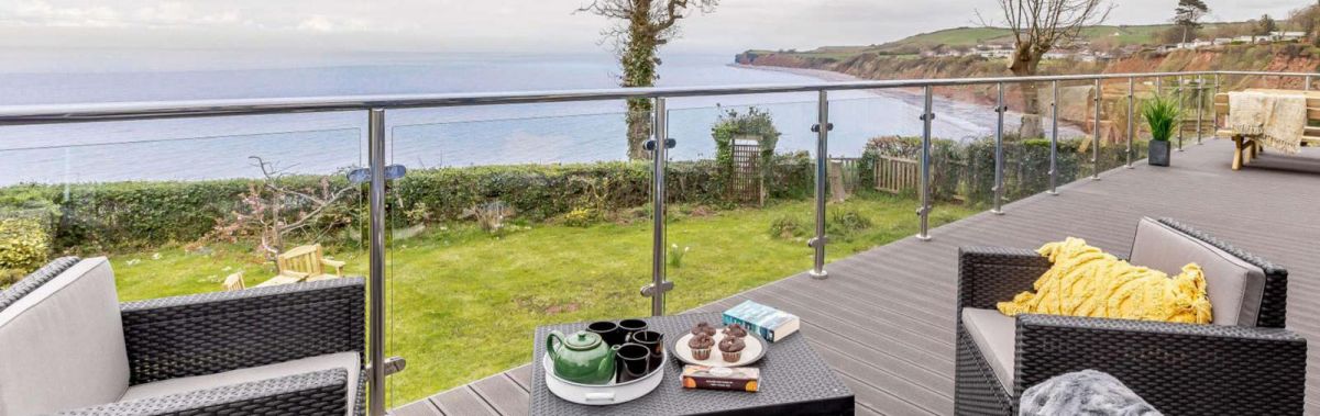 Pet friendly lodge with sea views in Somerset
